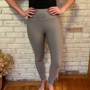 Abercrombie & Fitch Taupe Workout 7/8 Length Leggings Size Small